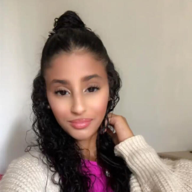 Babysitter in Asnières-sur-Seine: Lina