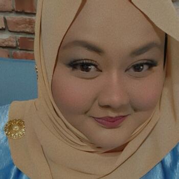 位于Singapore Island的临时保姆: Qurratu'Aini