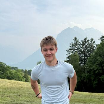 Babysitter in Glarus: Julian