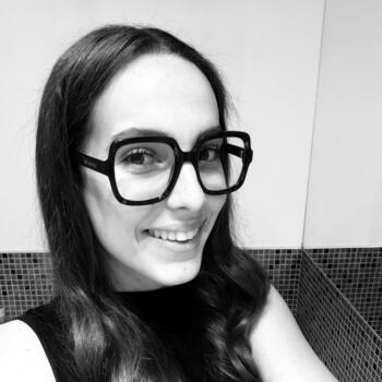 Babysitter Bourg-lès-Valence: Jade