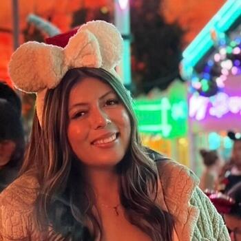 Babysitter in Adelanto: Jannet