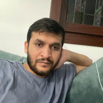 Babysitting job in Wishaw: babysitting job Aniket