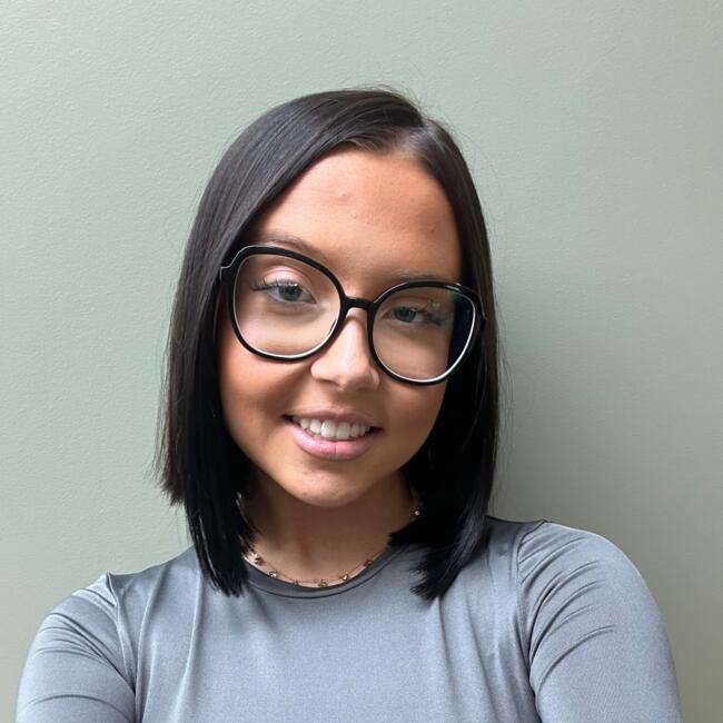 Babysitter in Montgermont: Ninon