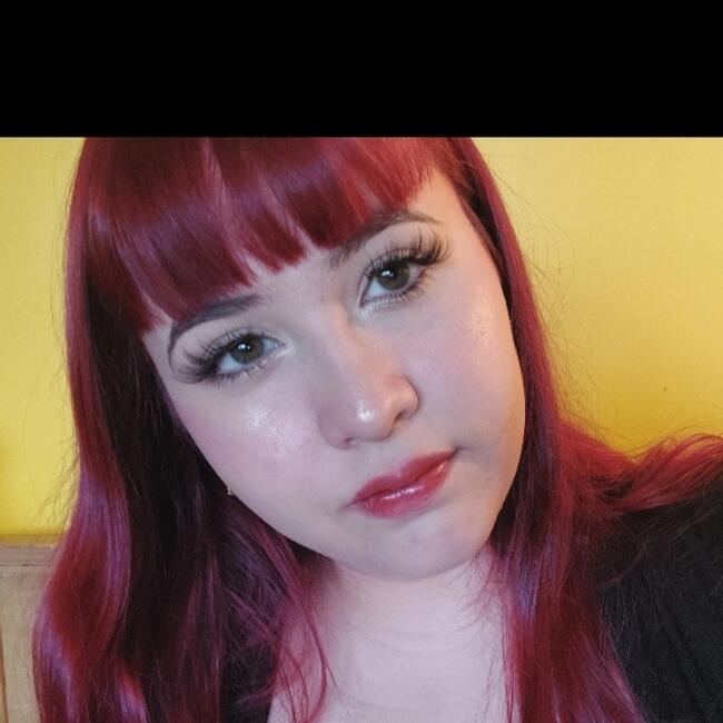 Babysitter in Terre Haute: Lexi