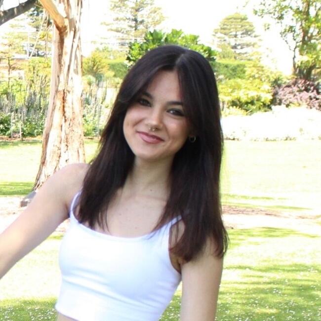 Babysitter in Warrnambool: Mia