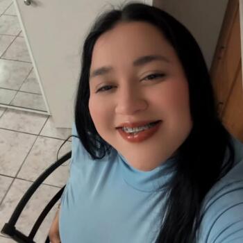 Babysitter Mayagüez: Leandra