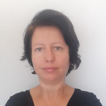 Babysitter in Araras: Elaine