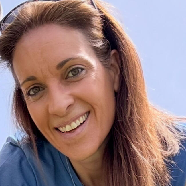 Babysitter στην περιοχή Διόνυσος: Eleni