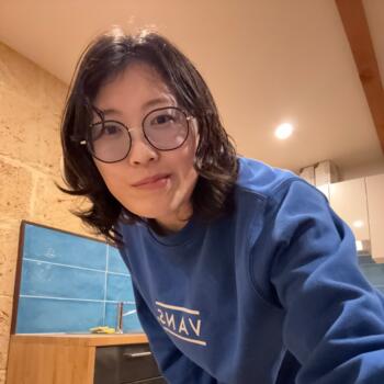 Babysitter Perth: Miu