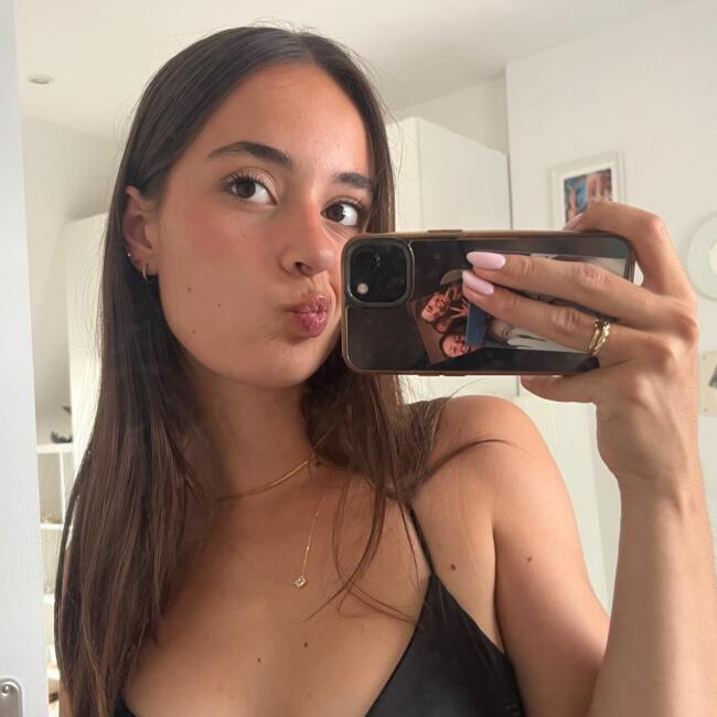 Babysitter in Sannois: Violette