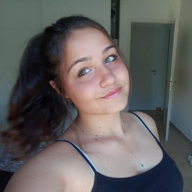 Babysitter in Marseille: Anae