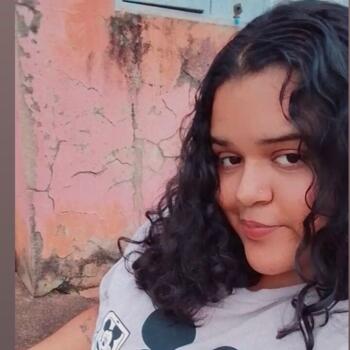 Babysitter Porto Velho: Amanda