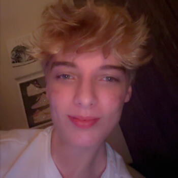 Babysitter in Cincinnati: Ashton