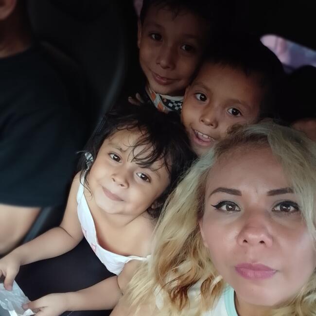 Babysitting job in Villaflores: Slim