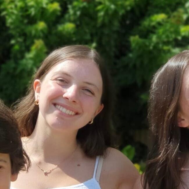 Babysitter in Paris: Apolline