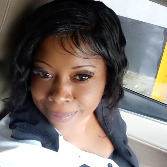 Babysitter in Moores: Shereka