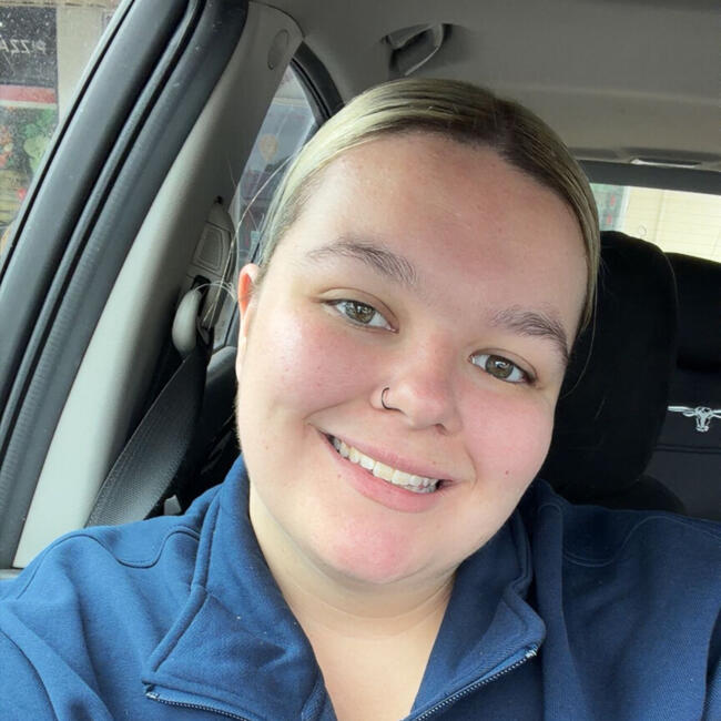 Babysitter in Adelaide: Elyse