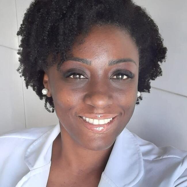 Babá em São Paulo: Estela