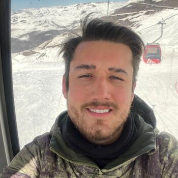 Babysitting job in Balneário Camboriú: babysitting job Nyan