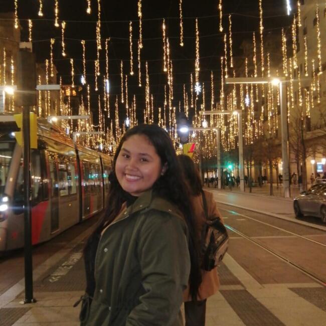 Canguro en Zaragoza: Leída Fernanda