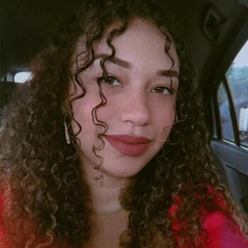 Babysitter in Palhoça: Jéssica