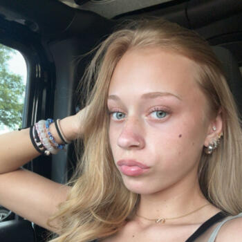 Babysitter in Palatine: Kayla