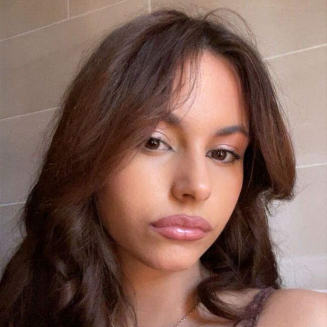 Babysitter in Dreux: Anaelle