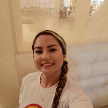 Babysitter São José dos Pinhais: Juliana