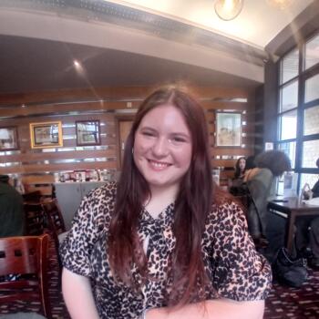 Babysitter in York: Maya
