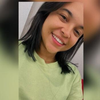 Babysitter in Bragança Paulista: Mayara