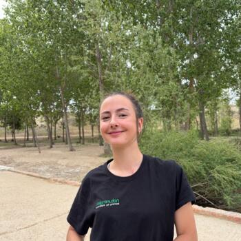 Babysitter in Madrid: Anya