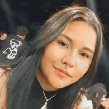 Babysitter Goiânia: Vivian