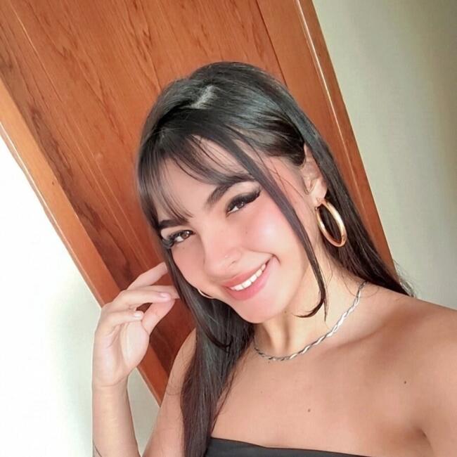 Babysitter in Ubatuba: Thalita Beatriz