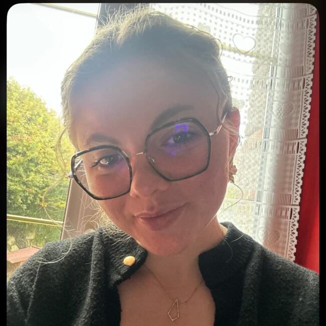 Babysitter in Tellières-le-Plessis: Lenaig