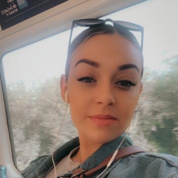 Babysitter in London: Sophie