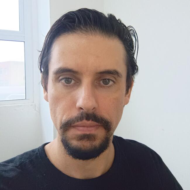 Emprego de babá em São José dos Pinhais: Acir