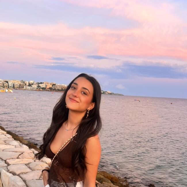 Babysitter in Huesca: Daniela