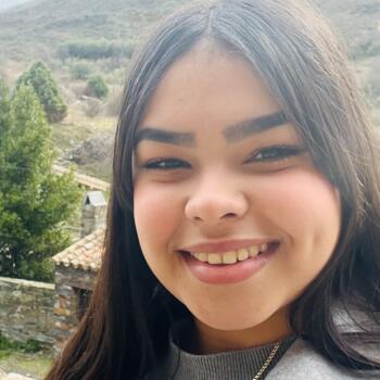 Canguro en Alcalá de Henares: Yensy