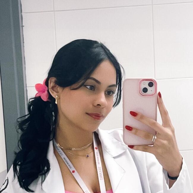 Babysitter in São Paulo: Letícia