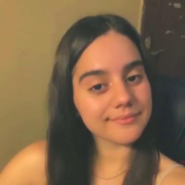 Babysitter in São Pedro da Cova: Maria