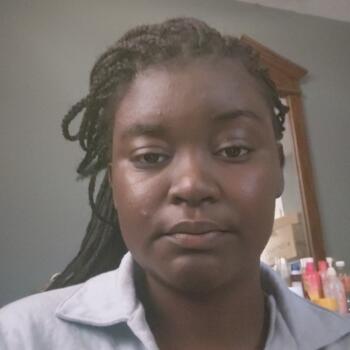 Babysitter in Albania: Da'Nashia