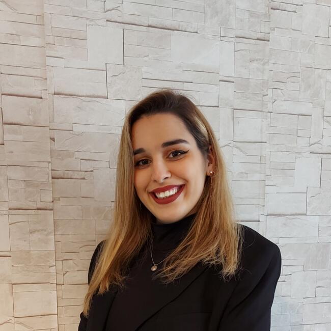 Babysitter in Queluz: Lara