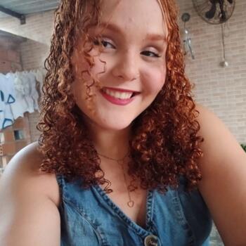 Babysitter Praia Grande: Mariana Santás