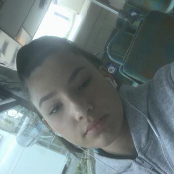 Baby-sitter Chevilly-Larue: Yanissa