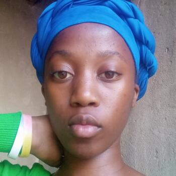 Babysitter in Jouberton: Mbali