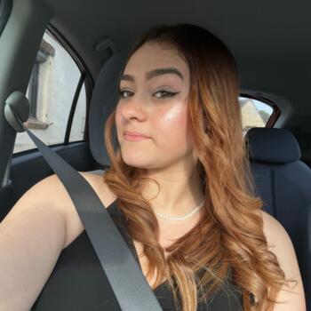 Babysitter in Blanquefort: Alyssia