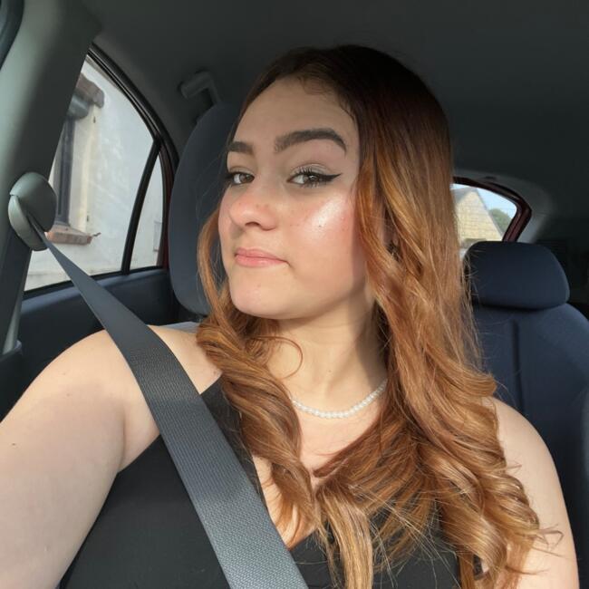 Babysitter in Blanquefort: Alyssia