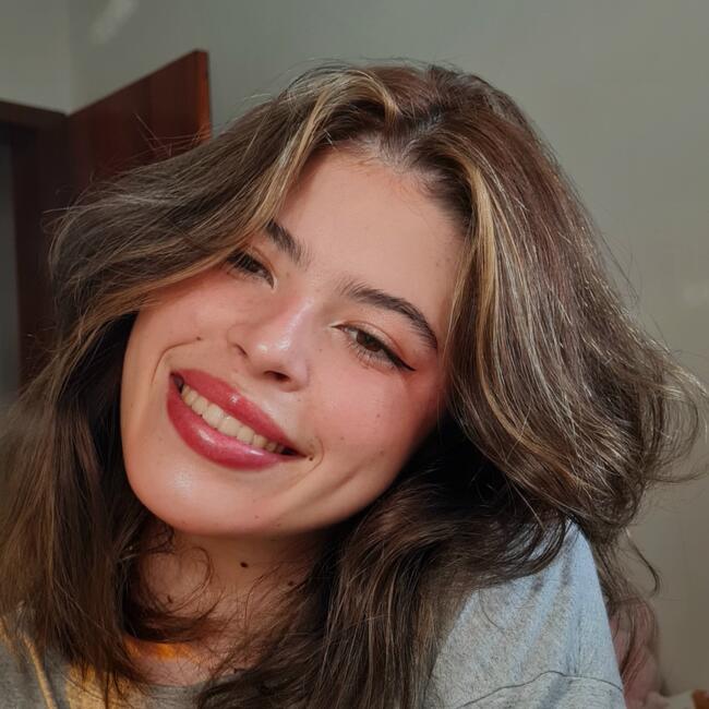 Babá em Pindamonhangaba: Yasmin