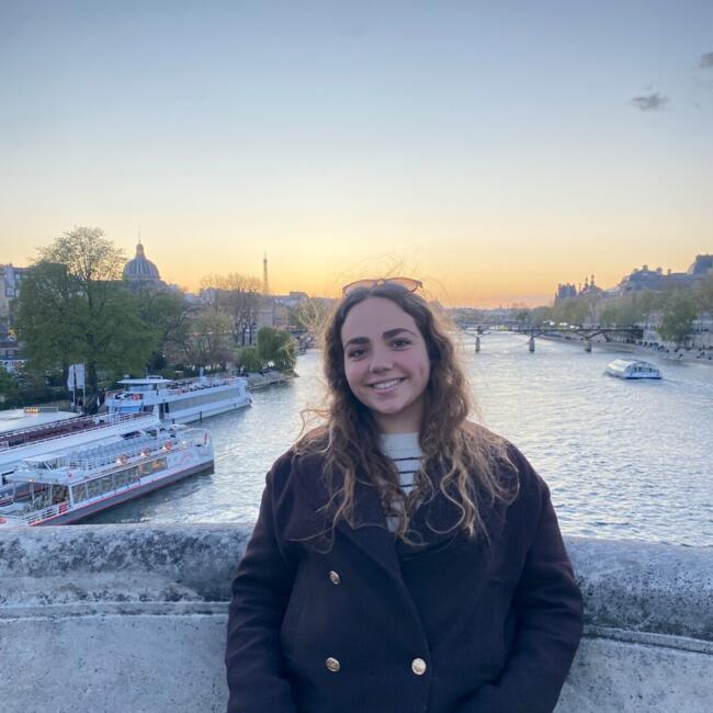Babysitter in Carcavelos: Sofia