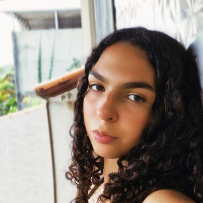Babysitter in Uberaba: Alice